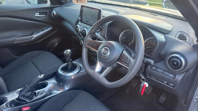 Nissan Juke 1.0 DiG-T Acenta 5dr Petrol Hatchback
